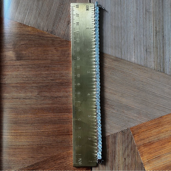 Round Diamond Zirconia Tennis Bracelet 925 Sterling Silver Rhodium - Picture 7 of 7